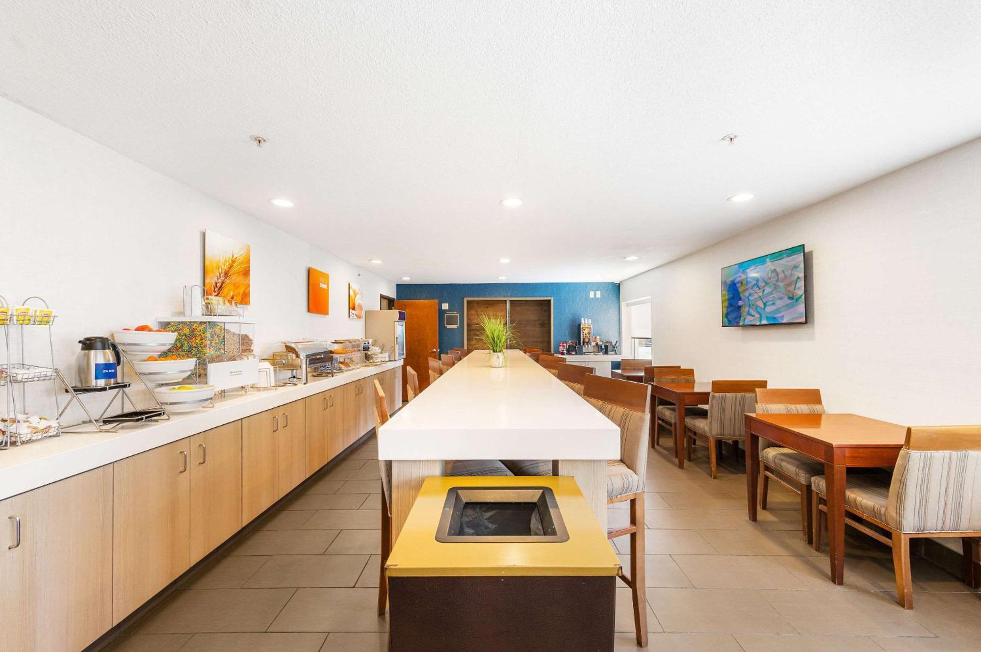Comfort Inn Mayfield Heights Cleveland East Екстериор снимка