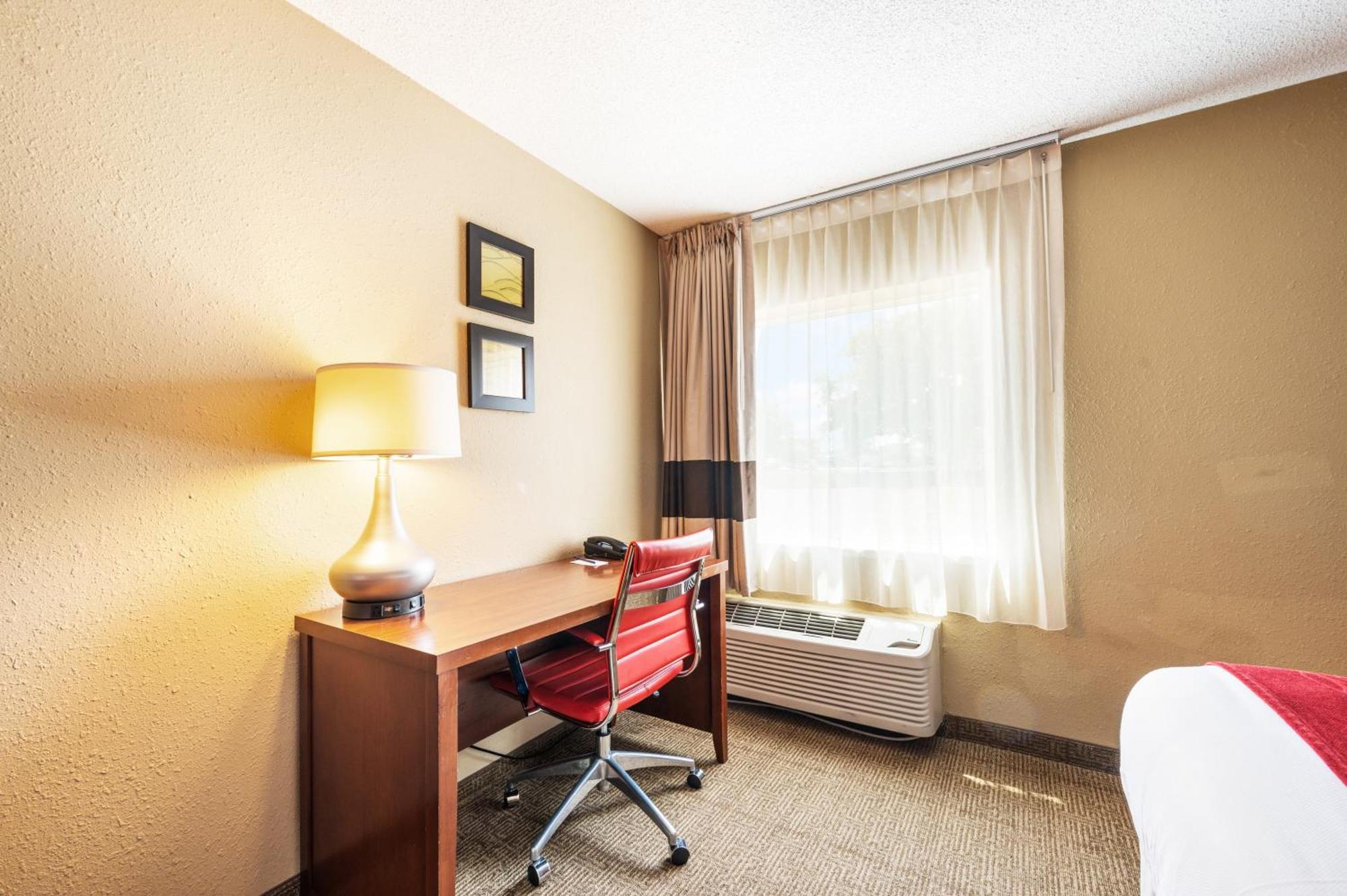 Comfort Inn Mayfield Heights Cleveland East Екстериор снимка