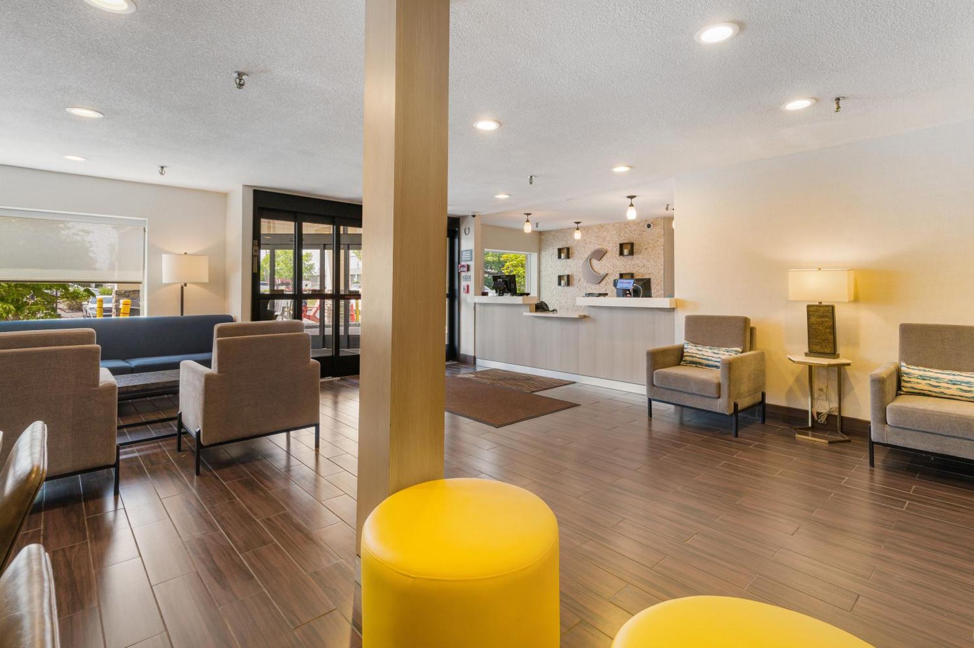 Comfort Inn Mayfield Heights Cleveland East Екстериор снимка