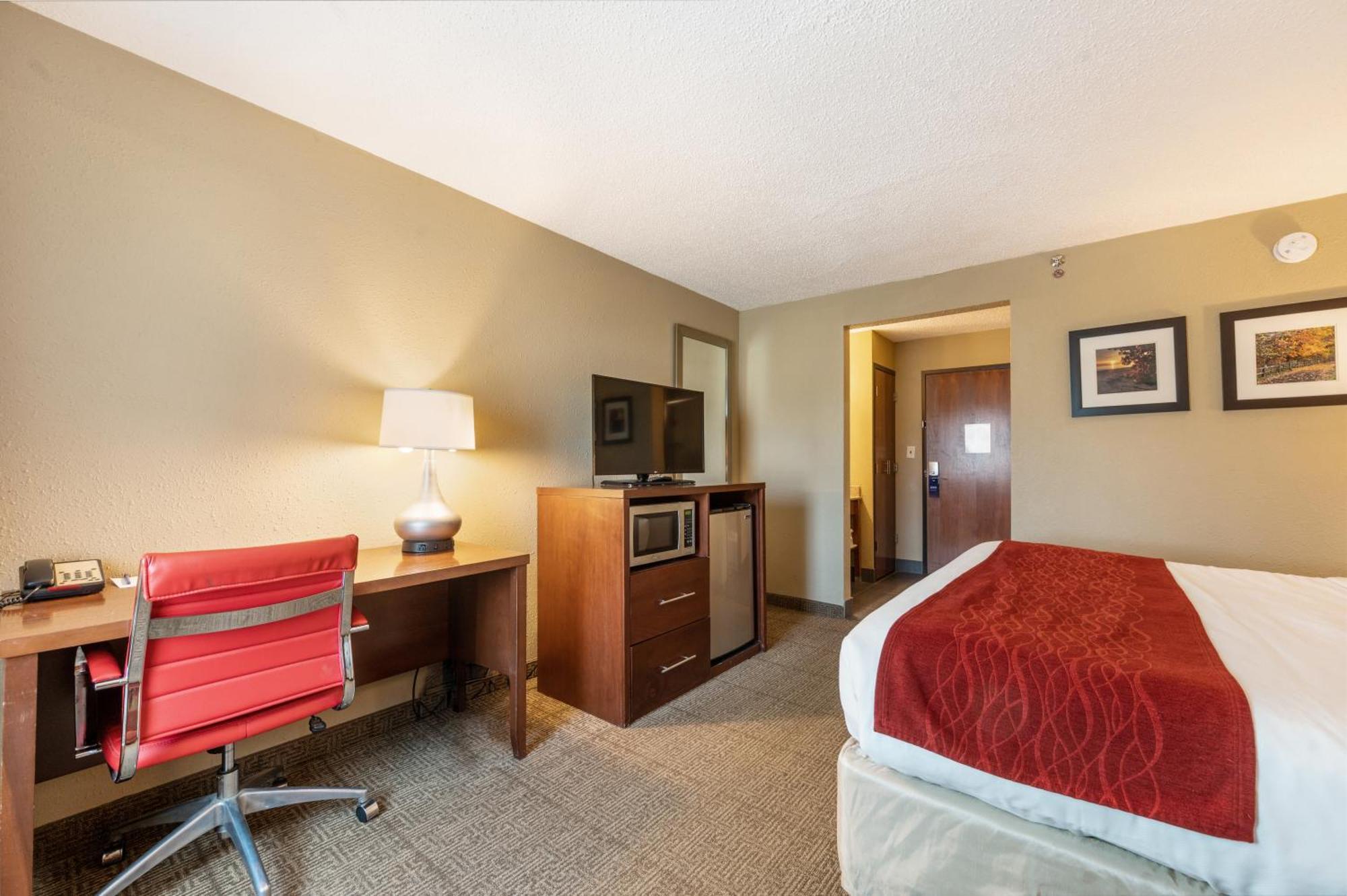 Comfort Inn Mayfield Heights Cleveland East Екстериор снимка
