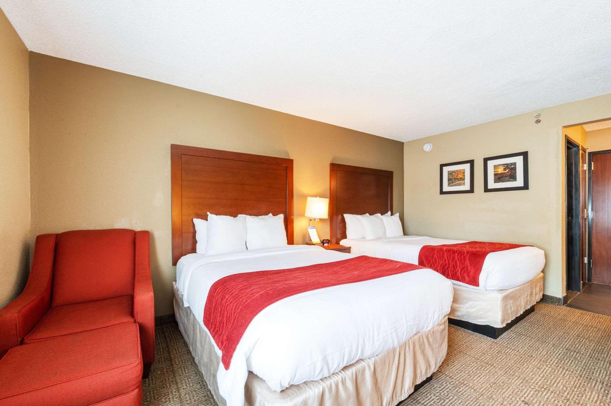 Comfort Inn Mayfield Heights Cleveland East Екстериор снимка