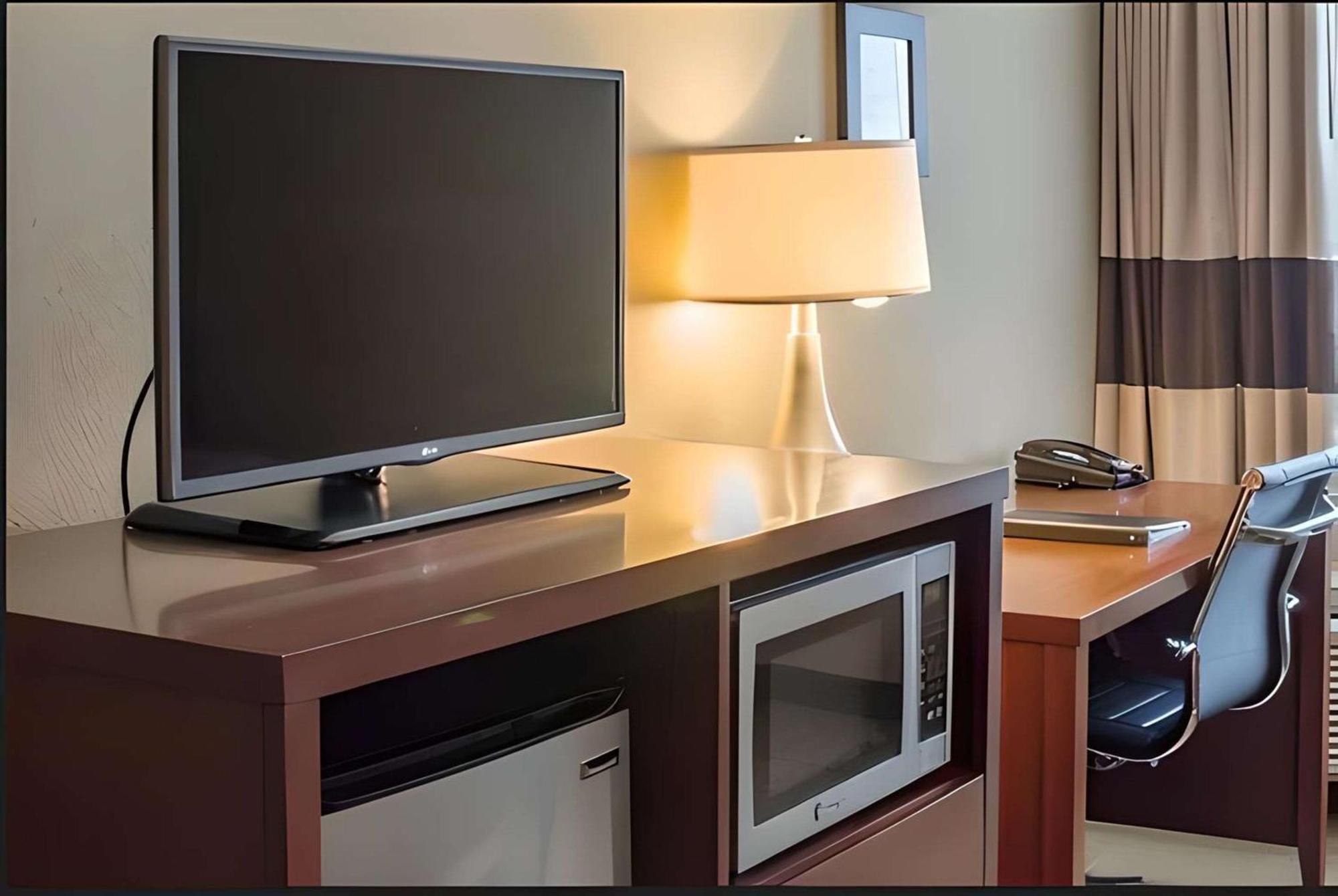 Comfort Inn Mayfield Heights Cleveland East Екстериор снимка