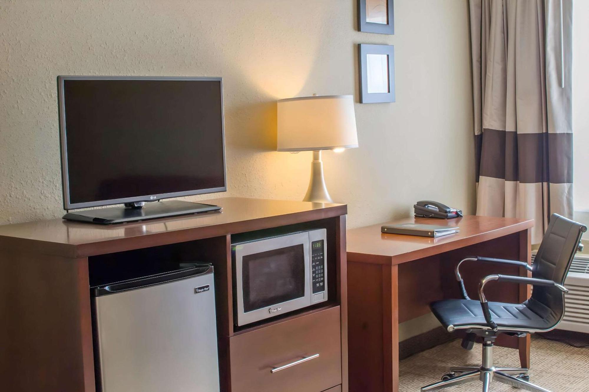 Comfort Inn Mayfield Heights Cleveland East Екстериор снимка